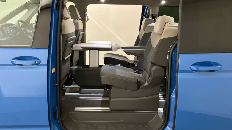 Volkswagen Multivan 1.5 TSI eHybrid Life 5dr 4MOTION DSG Estate